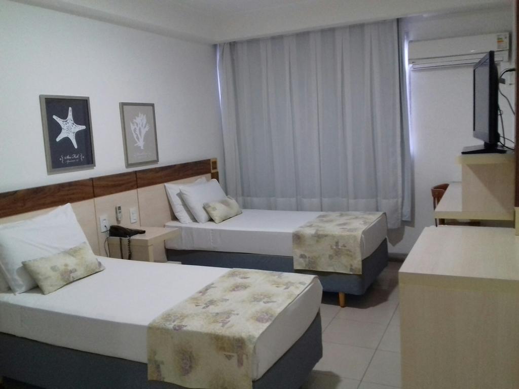לינארס Pratti Hotel מראה חיצוני תמונה